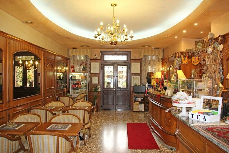 Park Hotel Villa Leon D'oro