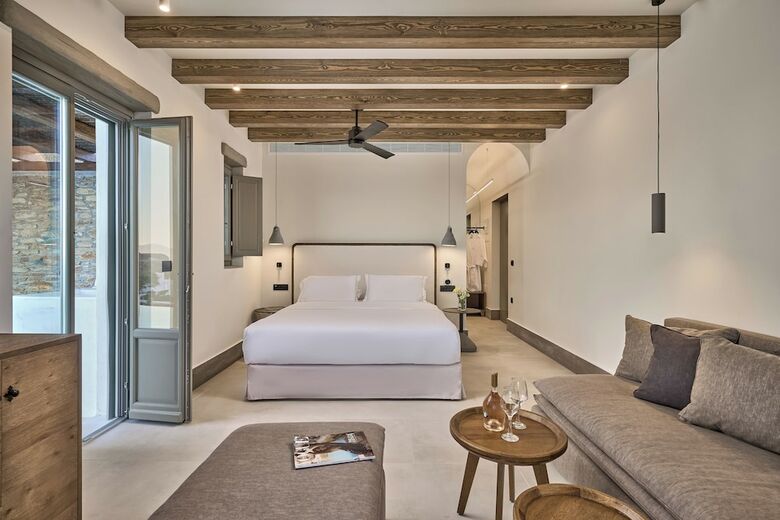 Hotel Ios Palace