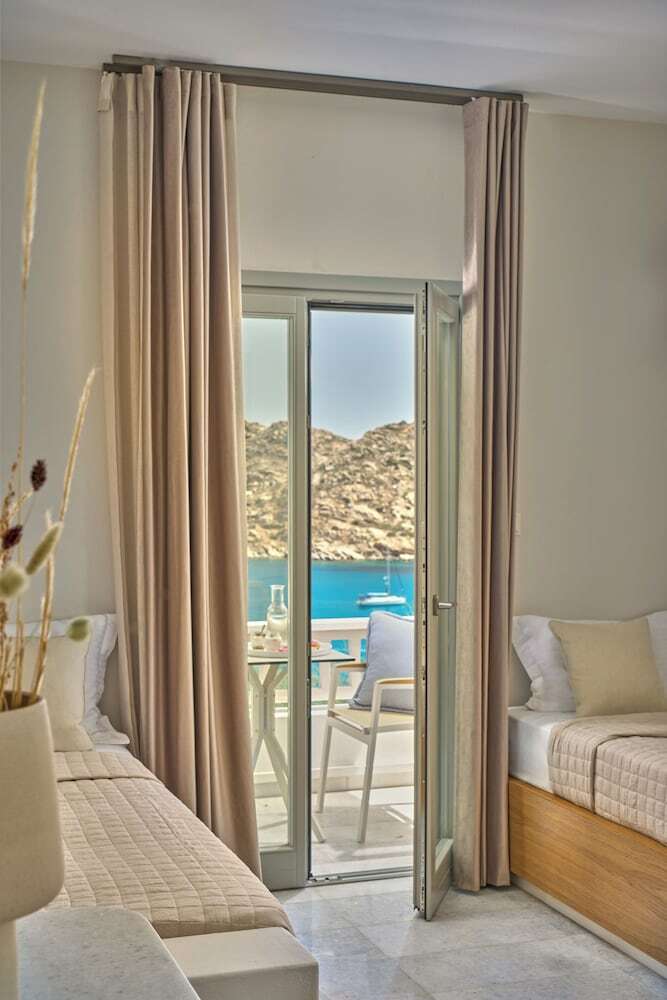 Hotel Ios Palace