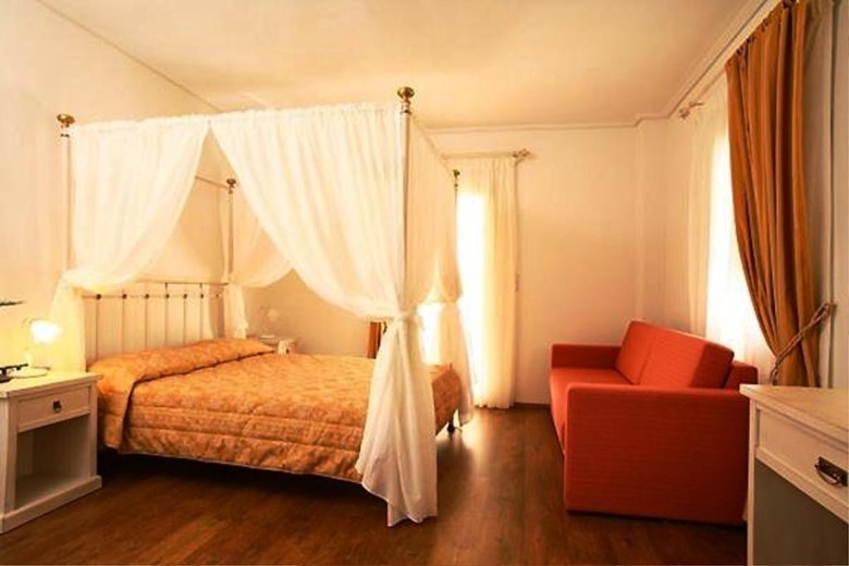 Hotel Aeolis