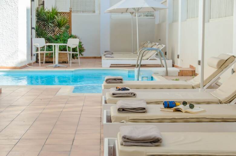 Hotel Aeolis