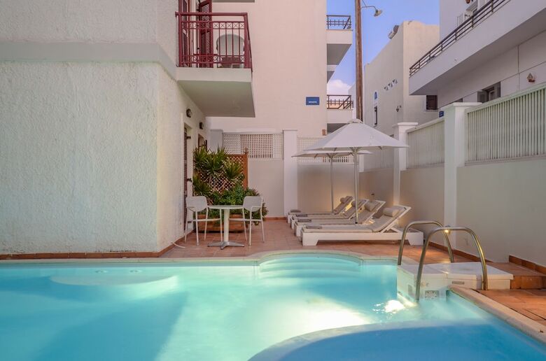 Hotel Aeolis