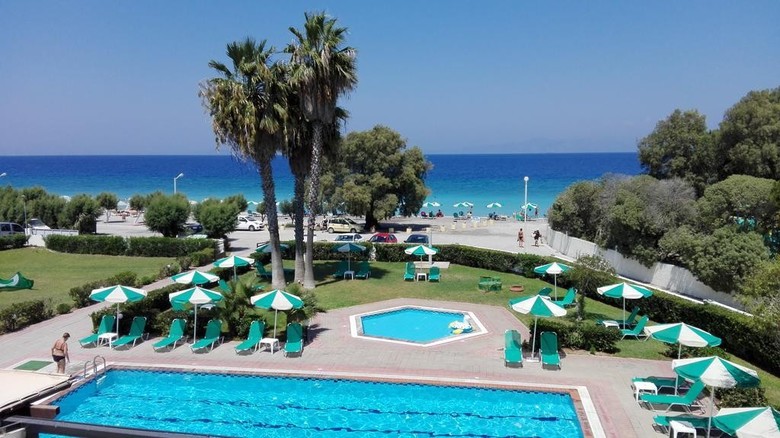 Hotel Pylea Beach