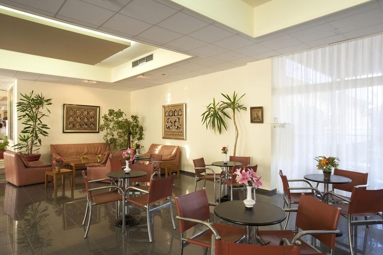 Hotel Golden Odyssey