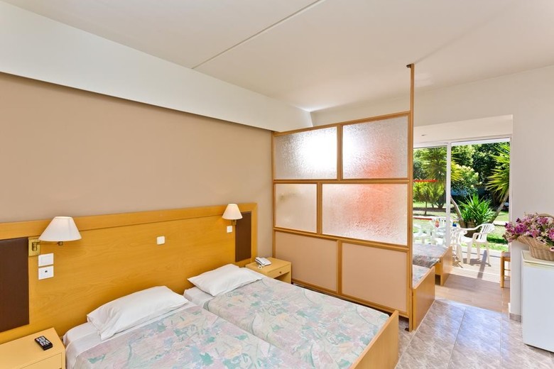 Hotel Golden Odyssey