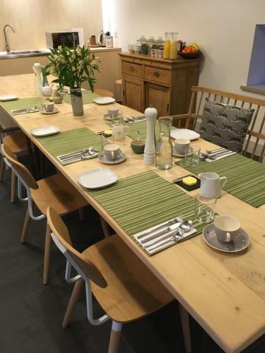 Westbury Cross House Bed & Breakfast