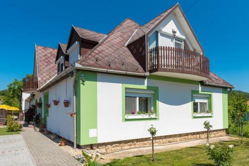 Andrea Apartmanh�z