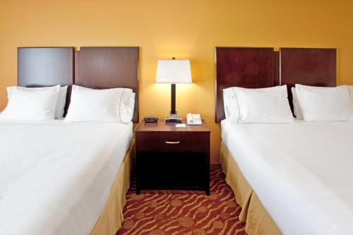Holiday Inn Express Hotel & Suites Anderson I-85 (hwy 76, Exit 19b)