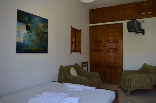 Elli Studios & Apartments