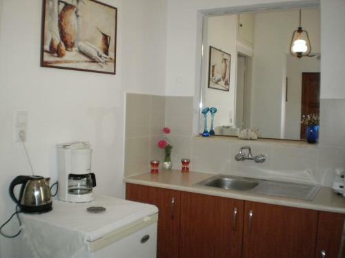 Elli Studios & Apartments