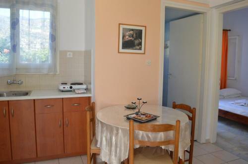 Elli Studios & Apartments
