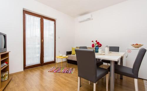 Apartman Brozni?
