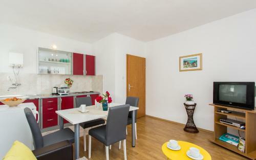 Apartman Brozni?