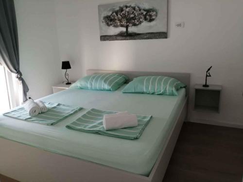 Apartment In Silo/insel Krk 36991