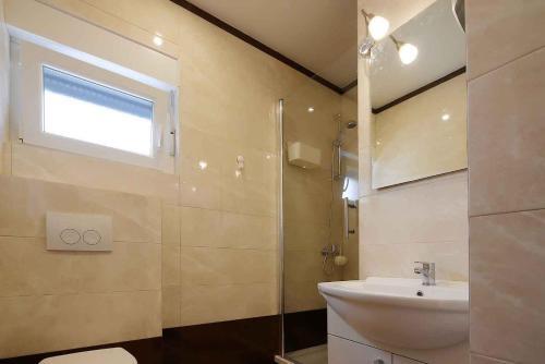 Apartment In Silo - Insel Krk 39710