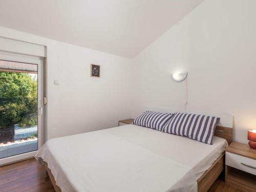 Holiday Home Radmila - Mlk137
