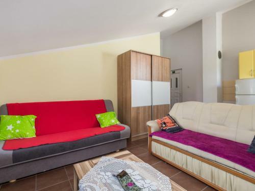 Holiday Home Radmila - Mlk137