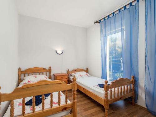 Holiday Home Radmila - Mlk137
