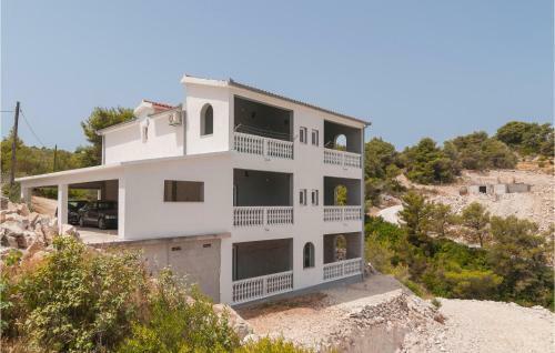 Nice Apartment In Supetar-splitska With Wifi And 1 Bedrooms