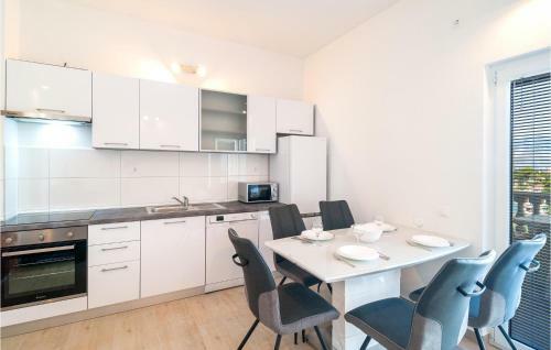 Nice Apartment In Supetar-splitska With Wifi And 1 Bedrooms