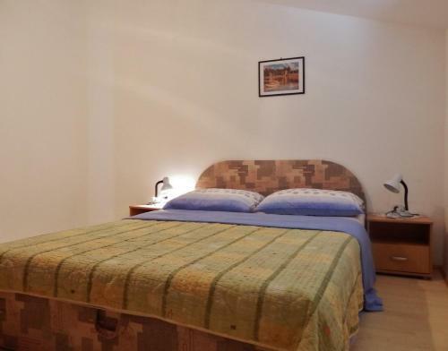 Apartments Makic - With Parking