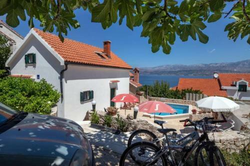 Nice House With Pool-splitska
