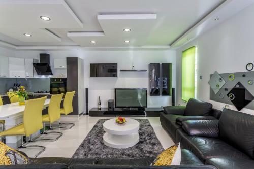 Sea Pearl Luxury Apartment