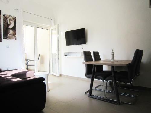 Apartamentos M&b Guest House Srima