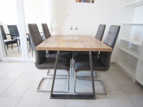 Apartamentos M&b Guest House Srima