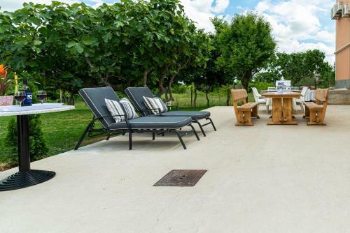 Hostal Luxury Villa Maria With Large Pool