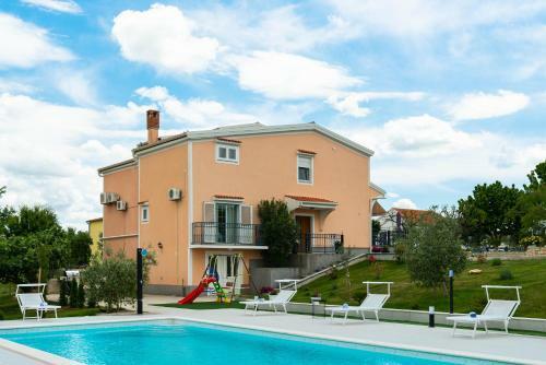 Hostal Luxury Villa Maria With Large Pool