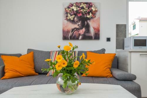 Rea Beachfront Apartments