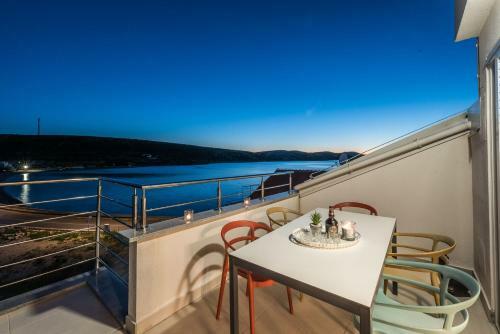 Rea Beachfront Apartments