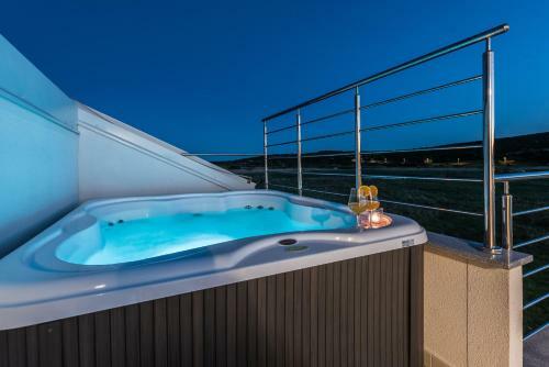 Rea Beachfront Apartments
