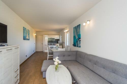Rea Beachfront Apartments