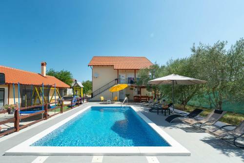 Villa Holiday House Vesna With Pool