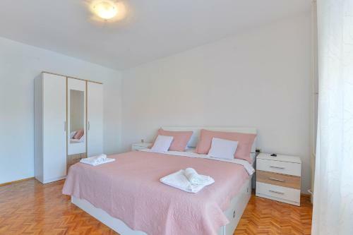 Villa Holiday House Vesna With Pool