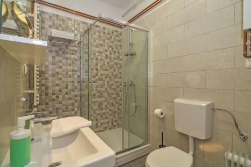 Hostal Sir John's Rooms