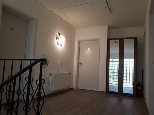 Hostal Gasthaus Pension Zur Buche
