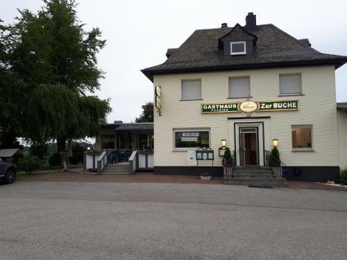 Hostal Gasthaus Pension Zur Buche