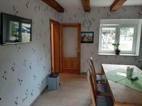 Ferienhaus Flotte Biene In Buggow