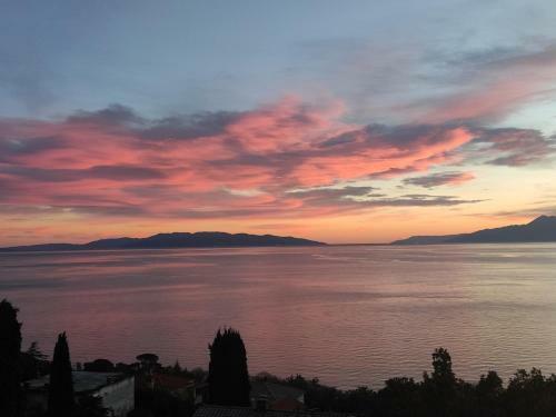 Apartman Lamia S Pogledom Na More