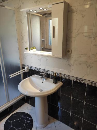 Apartman Lamia S Pogledom Na More