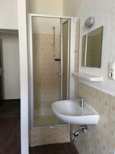 Albergue Pension Anna - Monteurzimmer