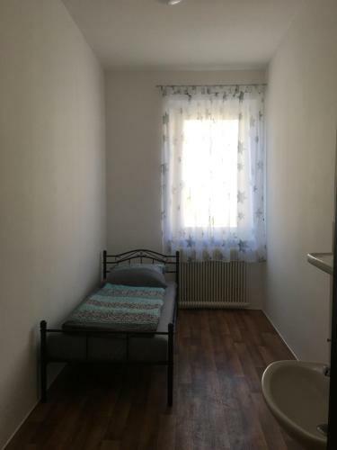 Albergue Pension Anna - Monteurzimmer
