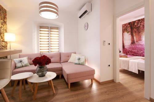 Luxury Apartments Sail 1, 2 & 3