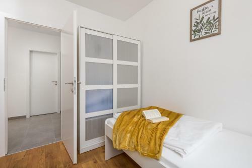 Victory Sea View Apartment