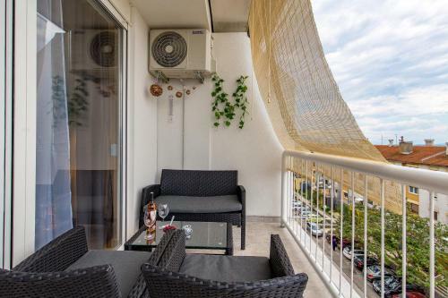 Victory Sea View Apartment