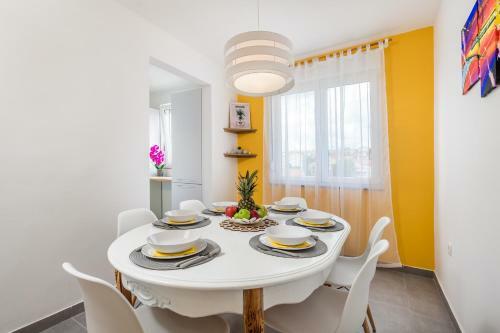 Victory Sea View Apartment