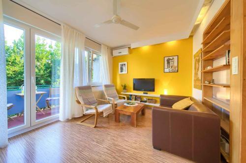 Apartment In Rijeka 38182